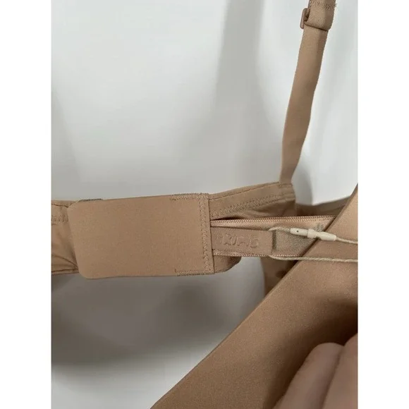 Skims Wireless Form Push Up Plunge‎ Bra Clay Padded Tan Beige Size 36DDD - Picture 5 of 7